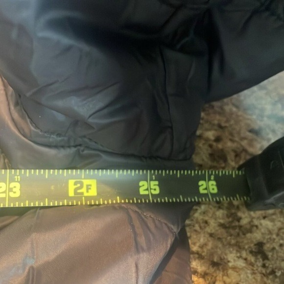 Reversible Quilted Jacket With Vibrant Patterns & Solid black Side - Picture 6 of 16